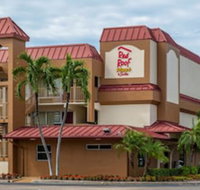 Red Roof Inn PLUS  Suites Naples Downtown - 5th Ave S - Accommodation Michigan