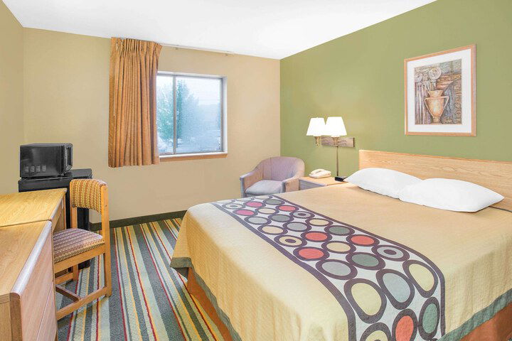 Super 8 By Wyndham East Moline - thumb 3