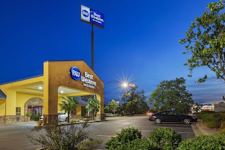 Best Western Inn & Suites - thumb 0