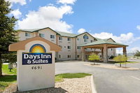 Days Inn  Suites by Wyndham Castle Rock