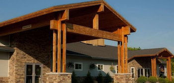 Best Western Plus Ticonderoga Inn & Suites - thumb 2