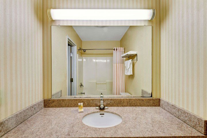 Days Inn By Wyndham Bethel - Danbury - thumb 7