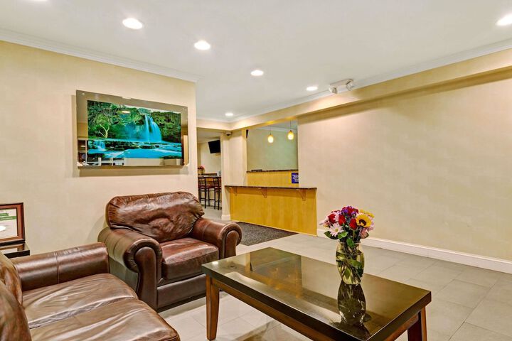 Days Inn By Wyndham Bethel - Danbury - thumb 1