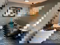 Sonesta Simply Suites Boston Burlington