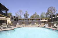 GreenTree Pasadena Inn