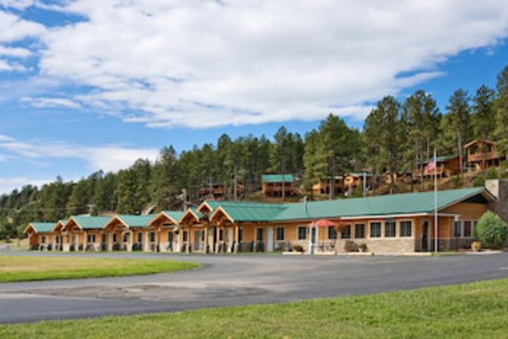 Rock Crest Lodge And Cabins - thumb 0