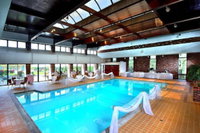 Nichols Village Hotel