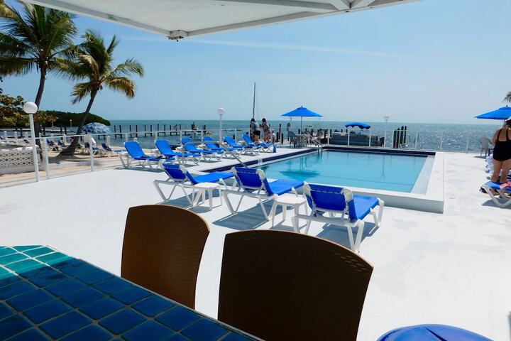 Pines & Palms Resort - thumb 4