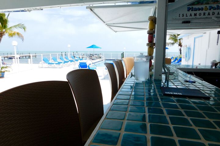 Pines & Palms Resort - thumb 2