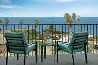 La Jolla Cove Suites