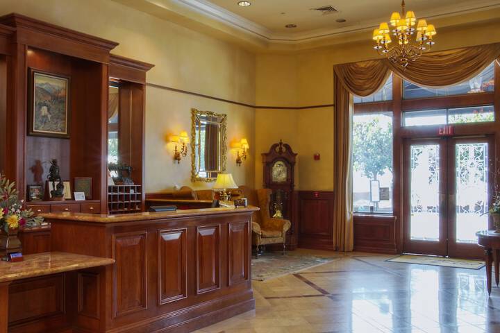 Carlton Hotel - thumb 3