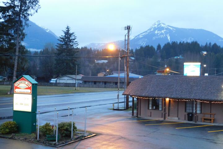 Packwood Inn - thumb 1