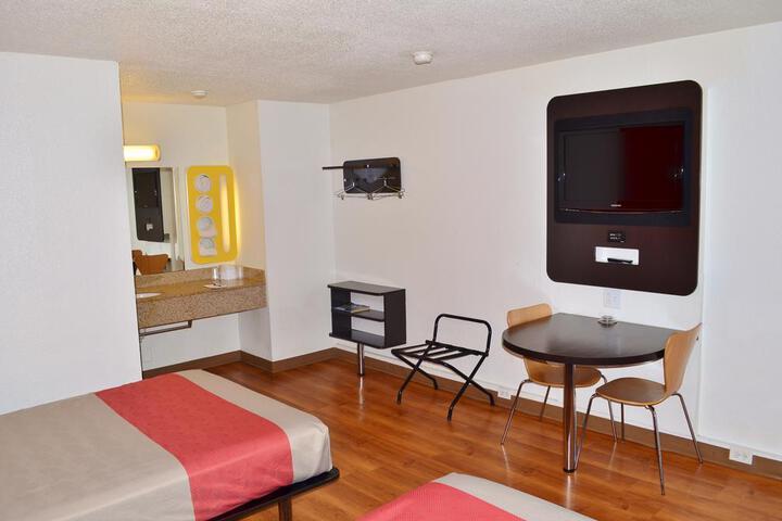 Motel 6 Boston South Braintree - thumb 5