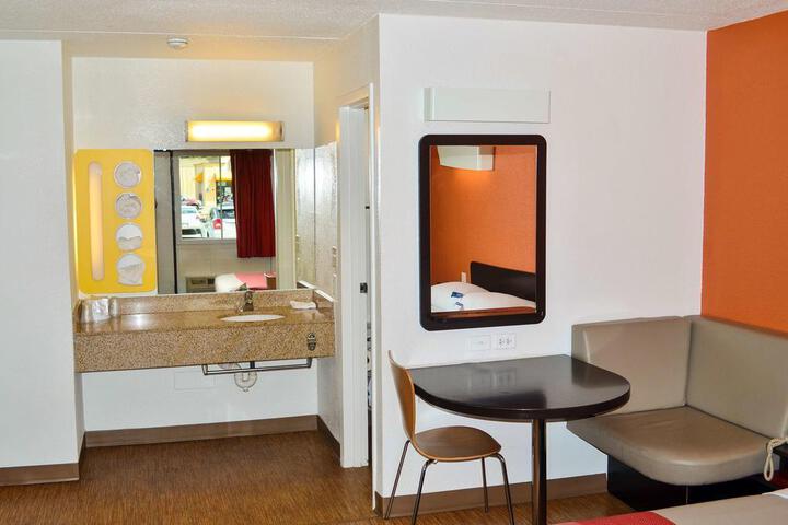 Motel 6 Boston South Braintree - thumb 7