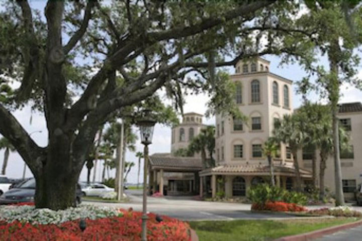 Inn On The Lakes - thumb 1