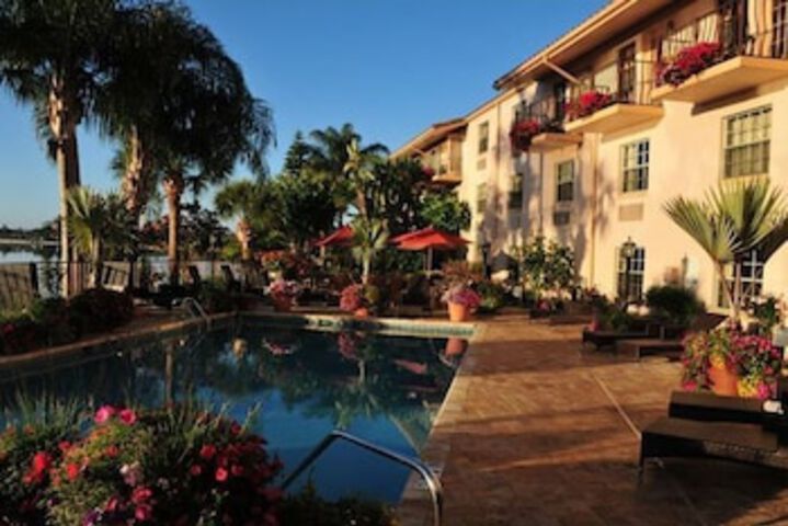 Inn On The Lakes - thumb 4