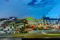 La Quinta Inn  Suites by Wyndham Lexington Park - Patuxent