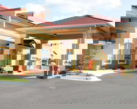 Quality Inn  Suites Greenville I-65