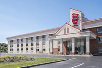 Red Roof Inn  Suites Cleveland - Elyria