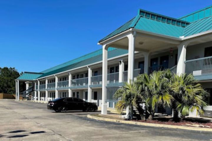 Baymont By Wyndham Biloxi/Ocean Springs - thumb 0