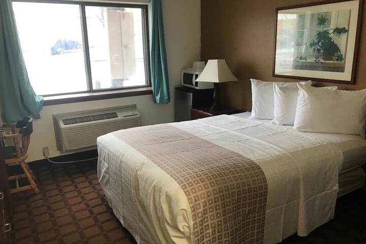 McGoverns Hotel And Suites - thumb 7