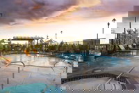 Ayres Hotel  Spa Moreno Valley