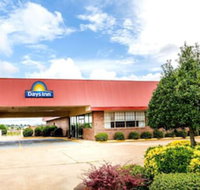 Days Inn by Wyndham Batesville - Accommodation Michigan