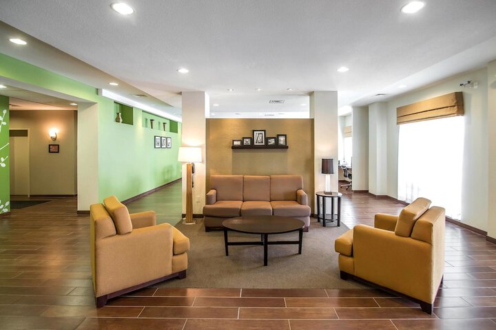 Sleep Inn And Suites Haysville - thumb 7