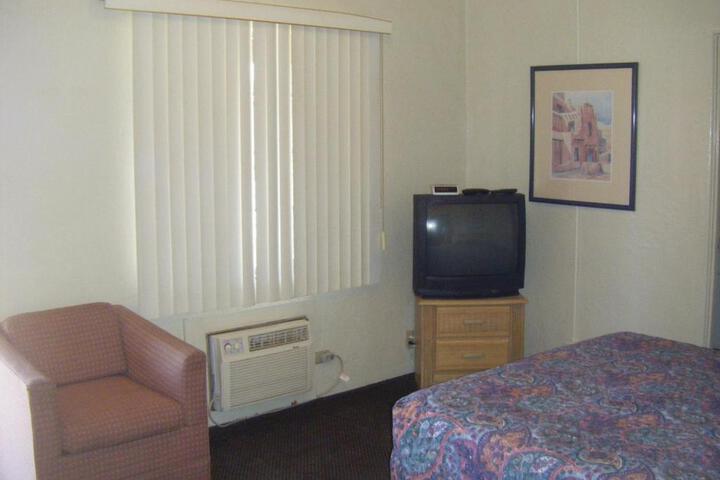 Copper Cactus Inn - thumb 4