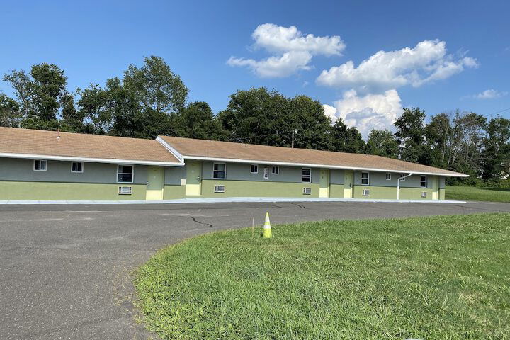 Red Carpet Inn And Suites - thumb 2