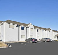 Americas Best Value Inn  Suites Ada - Accommodation Michigan