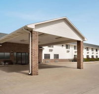 Super 8 by Wyndham Bethany MO - Accommodation Michigan