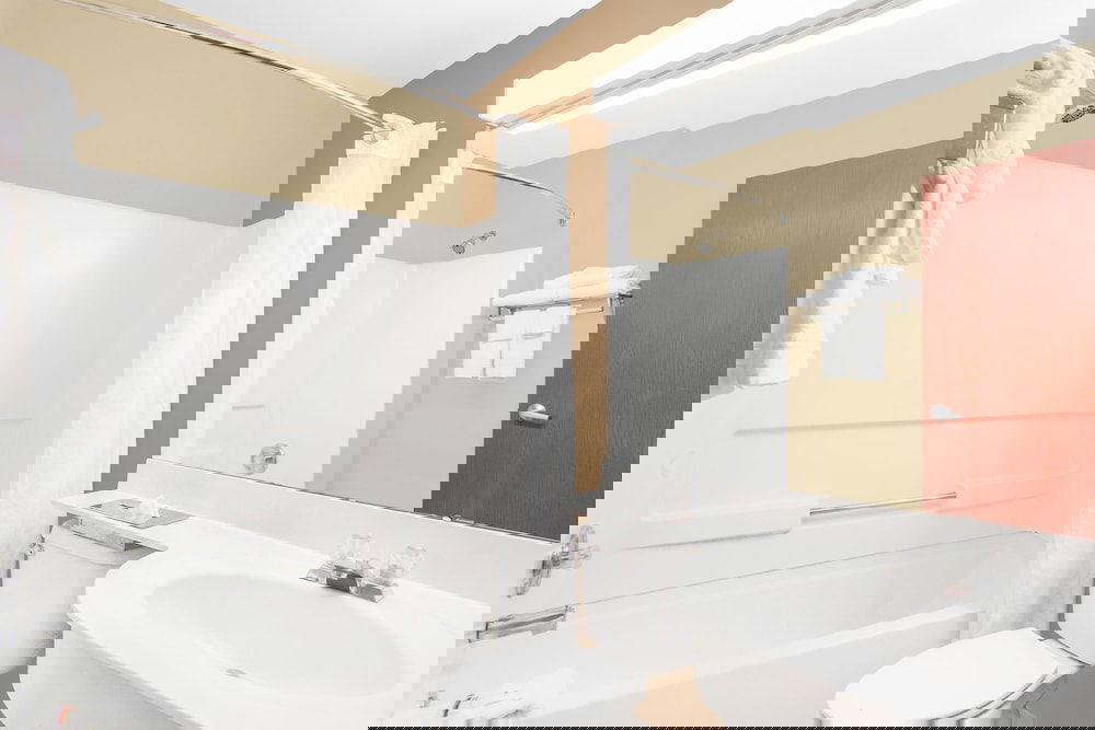 Microtel Inn & Suites By Wyndham Salisbury - thumb 4