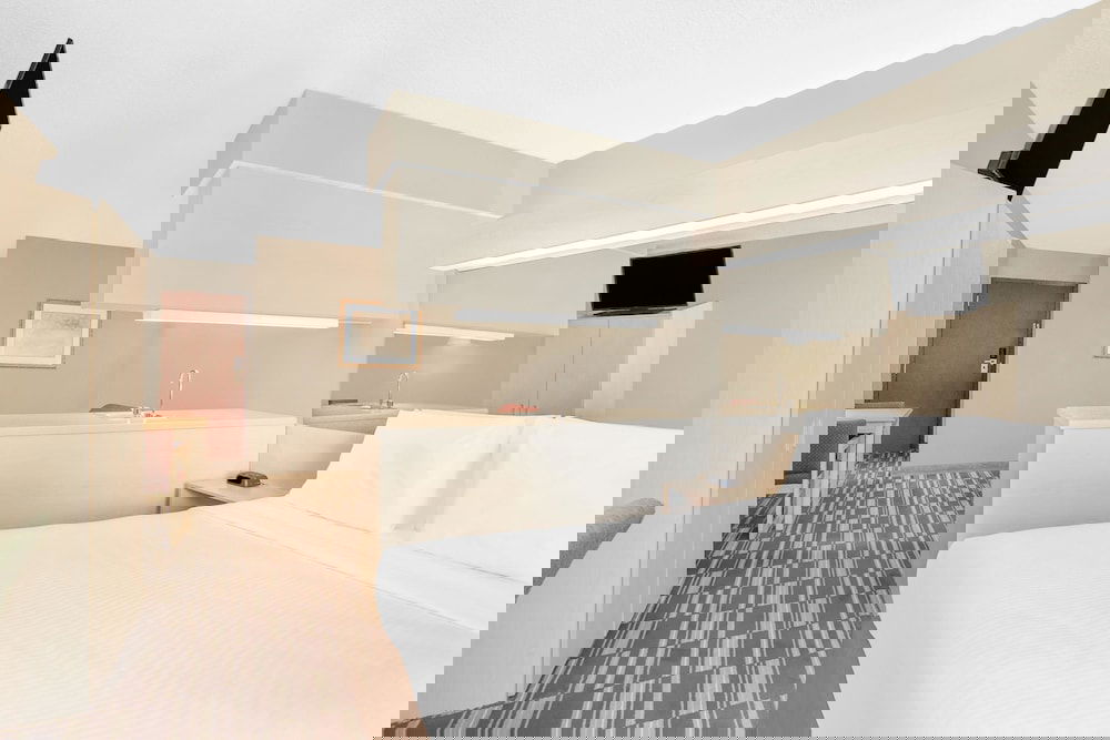 Microtel Inn & Suites By Wyndham Salisbury - thumb 2