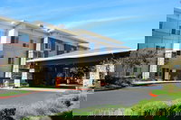 Holiday Inn Express  Suites Napa American Canyon an IHG Hotel