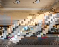 Comfort Inn  Suites Huntington Beach