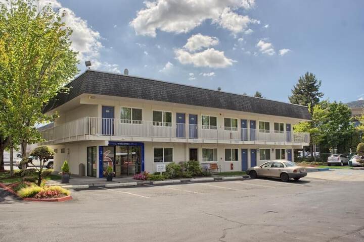 Motel 6 Issaquah, WA - Seattle - East - thumb 1