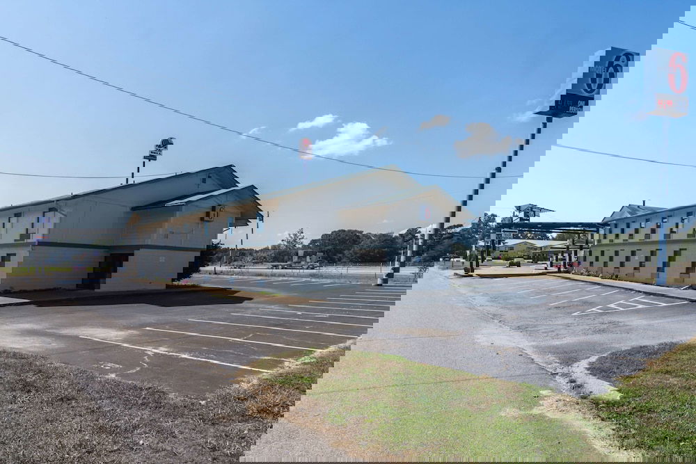 Motel 6 Arkadelphia, AR - thumb 0