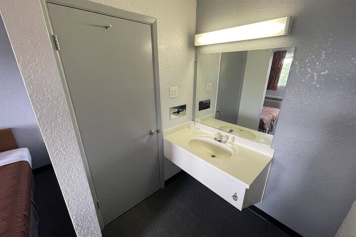 Extend-A-Suites Albuquerque West - thumb 3