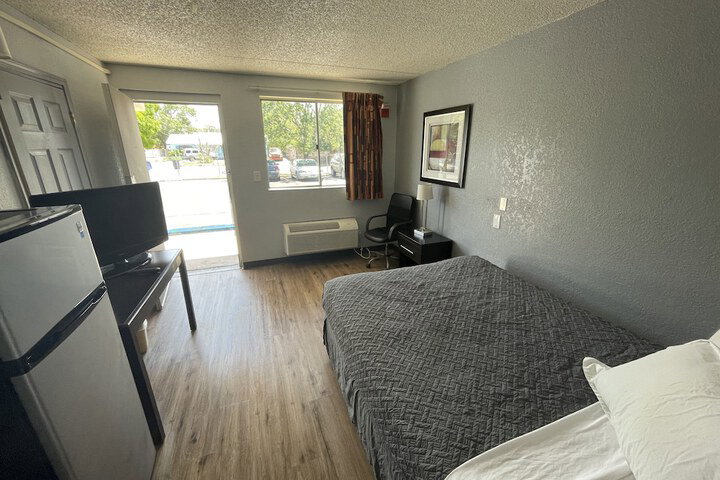Extend-A-Suites Albuquerque West - thumb 4