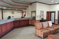 Red Carpet Inn  Suites