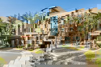 Hampton Inn  Suites Phoenix Glendale-Westgate