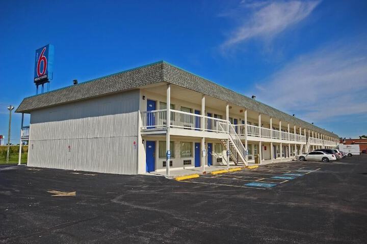 Motel 6 Lima, OH - thumb 5