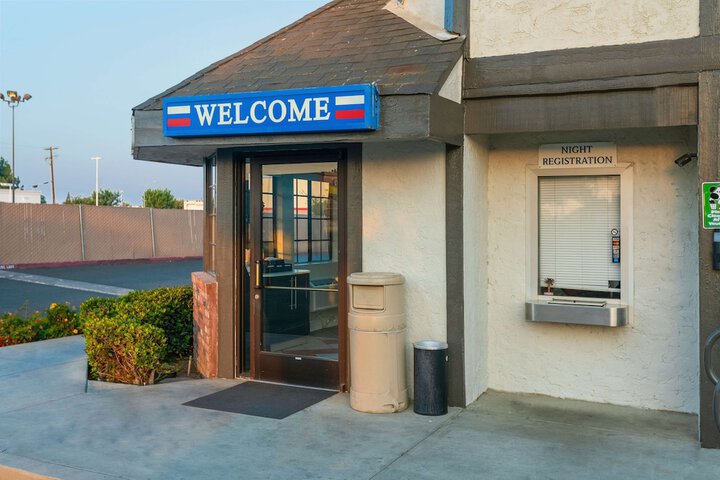 Motel 6 Merced, CA - North - thumb 3