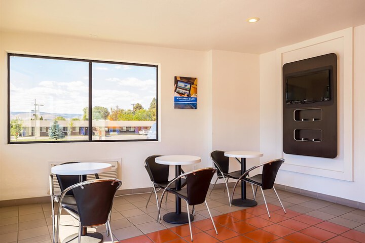 Motel 6 Ellensburg, WA - thumb 3