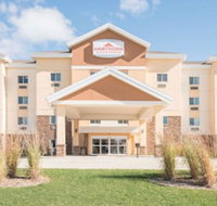Hawthorn Suites by Wyndham Dickinson - Accommodation Michigan