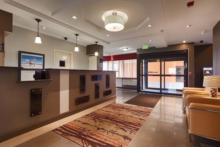 Best Western The Inn At Rochester Airport - thumb 4