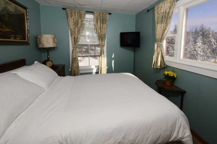 The Twilight Lodge - thumb 3