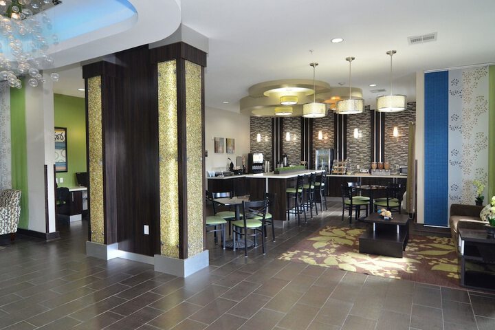 Quality Inn & Suites Kenedy - Karnes City - thumb 2