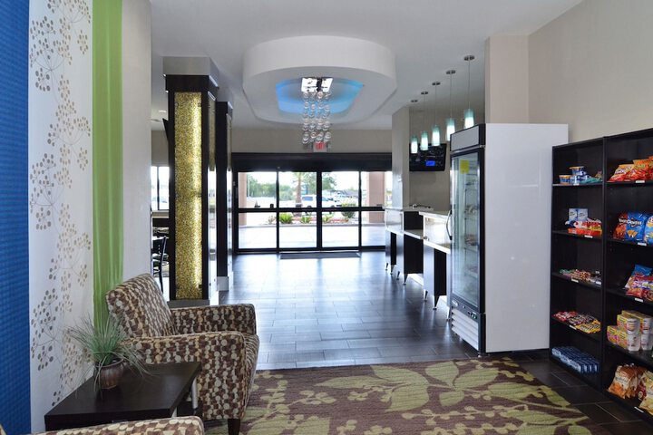 Quality Inn & Suites Kenedy - Karnes City - thumb 5